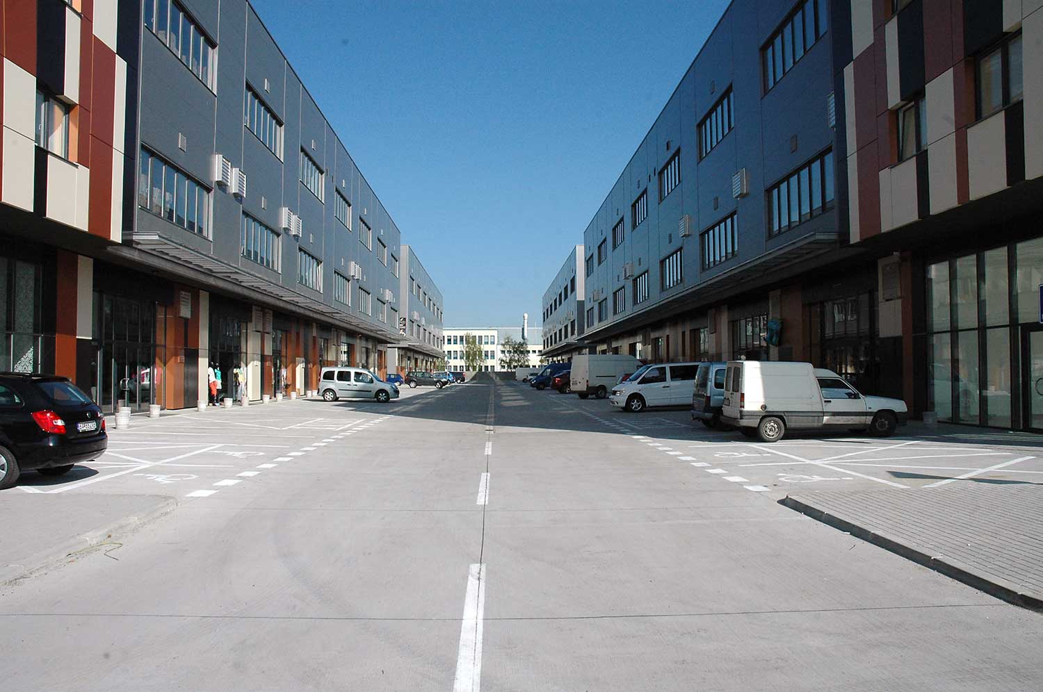 Obchodné stredisko Just Play, Bratislava - 1