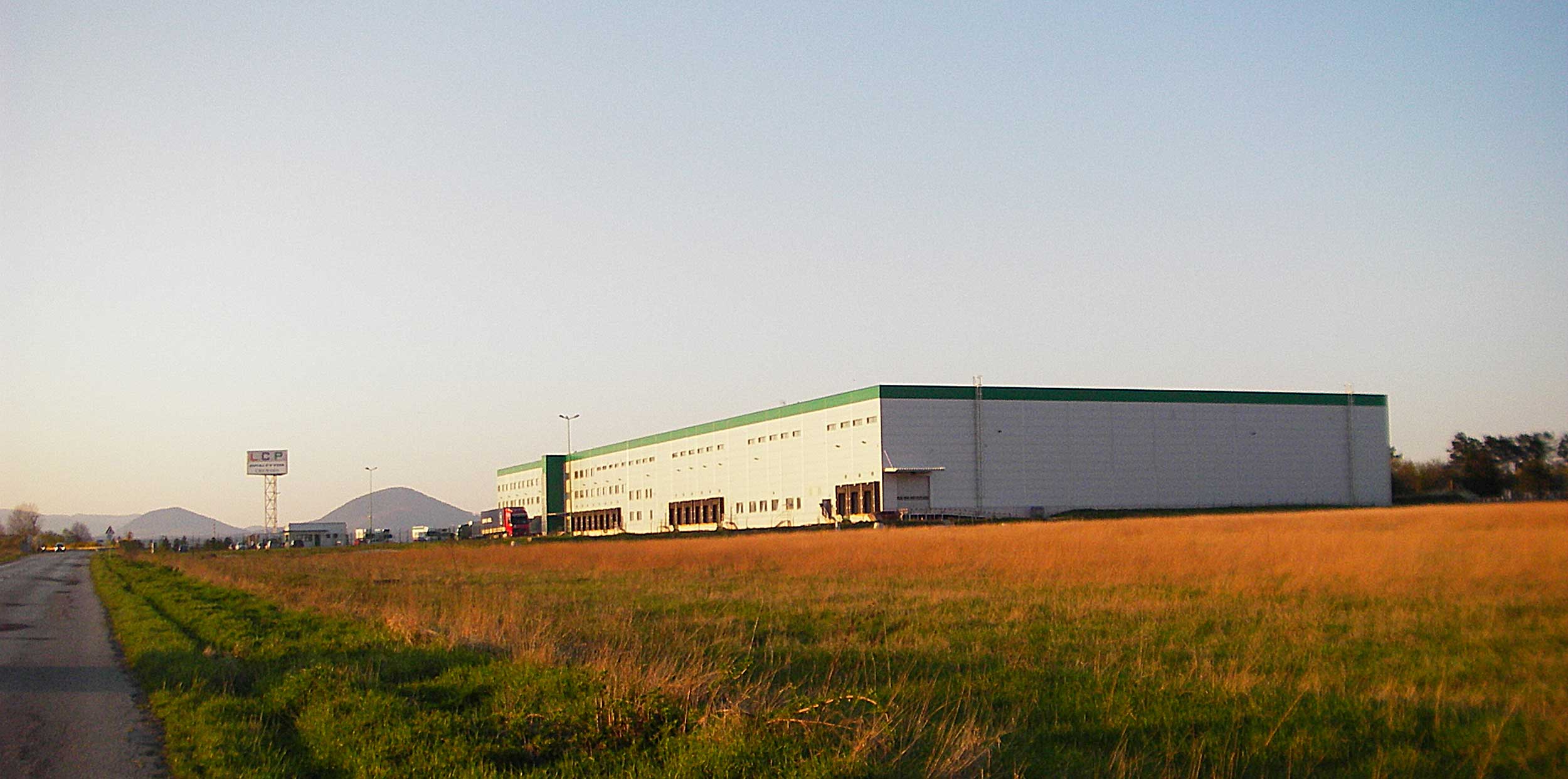 Logistické centrum, Petrovany