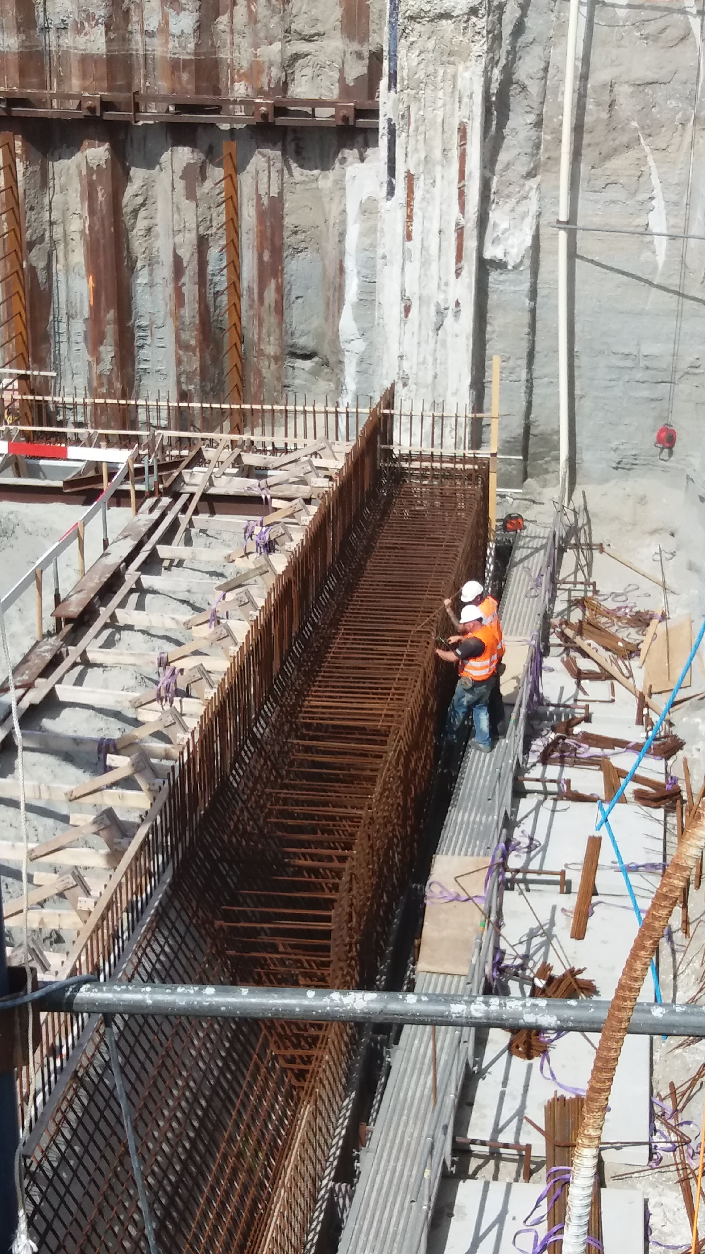 Plavebná komora, IJmond - 7